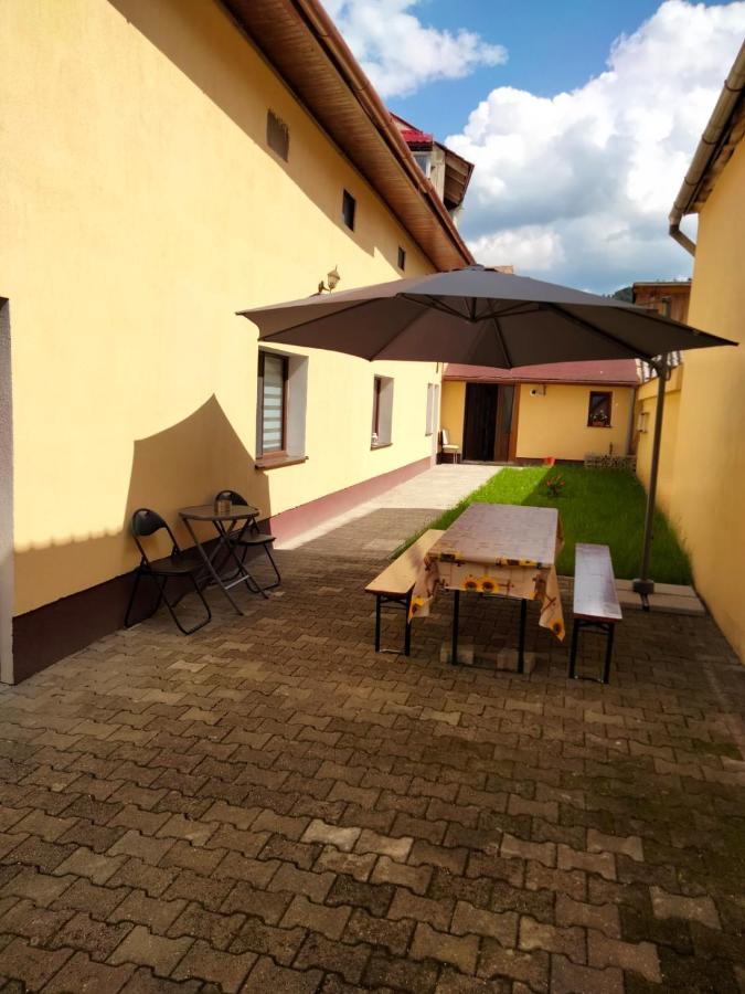 Mario'S Cozy Apartment Rîşnov Exterior foto